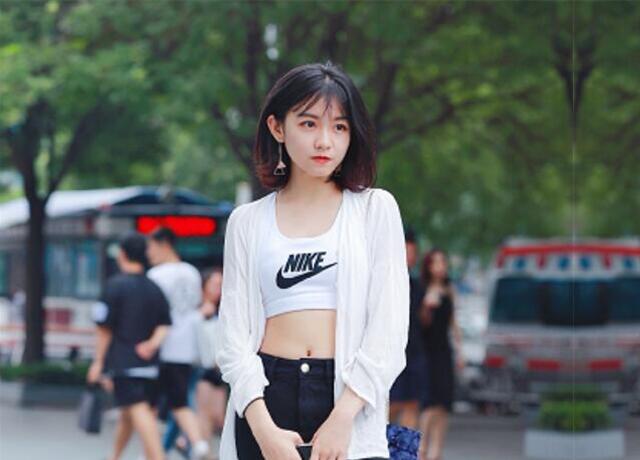 搞了个颜值不错的妹子貌似给了不少钱[补录]